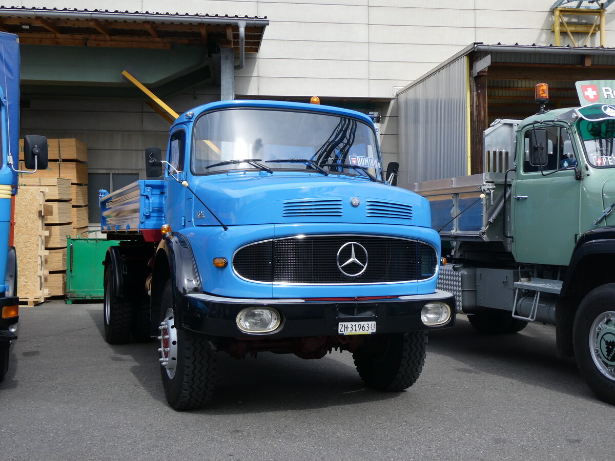 (261'902) - Mercedes - ZH 31'963 U - am 4. Mai 2024 in Attikon, Wegm�ller