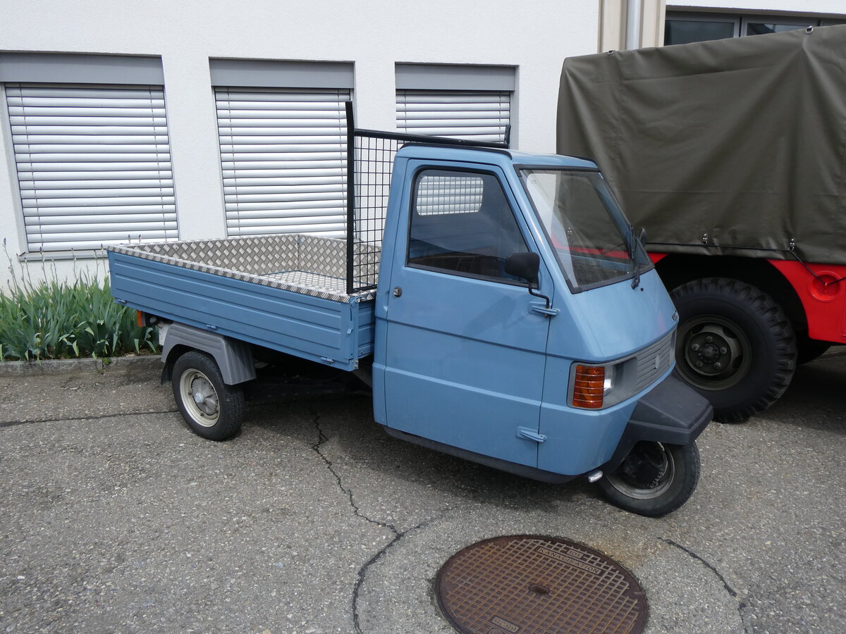 (261'983) - Piaggio - ZH 79'143 - am 4. Mai 2024 in Attikon, Wegm�ller