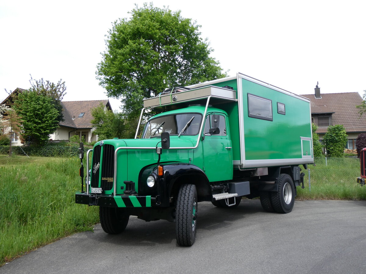 (262'017) - Saurer - SG 452'875 - am 4. Mai 2024 in Attikon, Wegm�ller