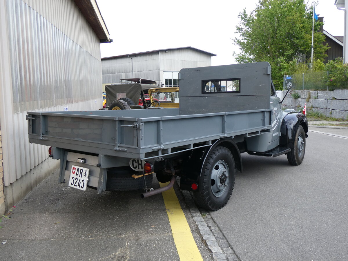 (262'064) - Tanner, Speicher - AR 3243 - Studebaker am 4. Mai 2024 in Attikon, Wegm�ller