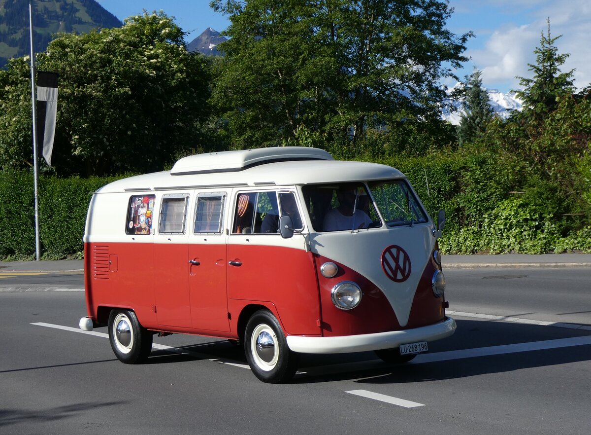(262'480) - VW-Bus - LU 268'196 - am 18. Mai 2024 in Sarnen, OiO