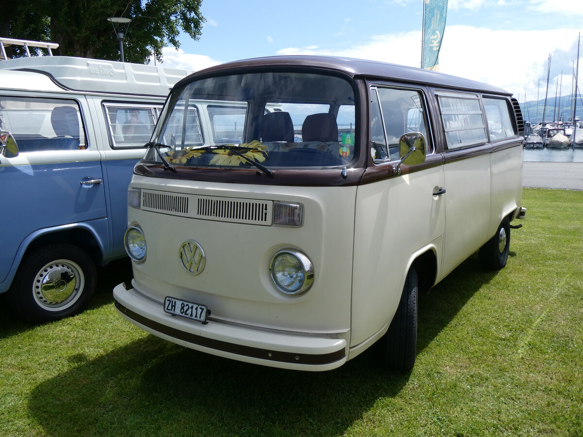 (263'058) - VW-Bus - ZH 82'117 - am 25. Mai 2024 in Arbon, Arbon Classics