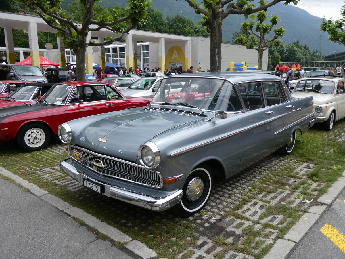 (263'577) - Opel - TI 239'751 - am 9. Juni 2024 in Faido, Garage Barenco