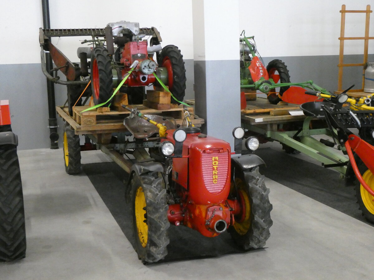 (263'867) - Motrac am 22. Juni 2024 in N�fels, FBW-Museum