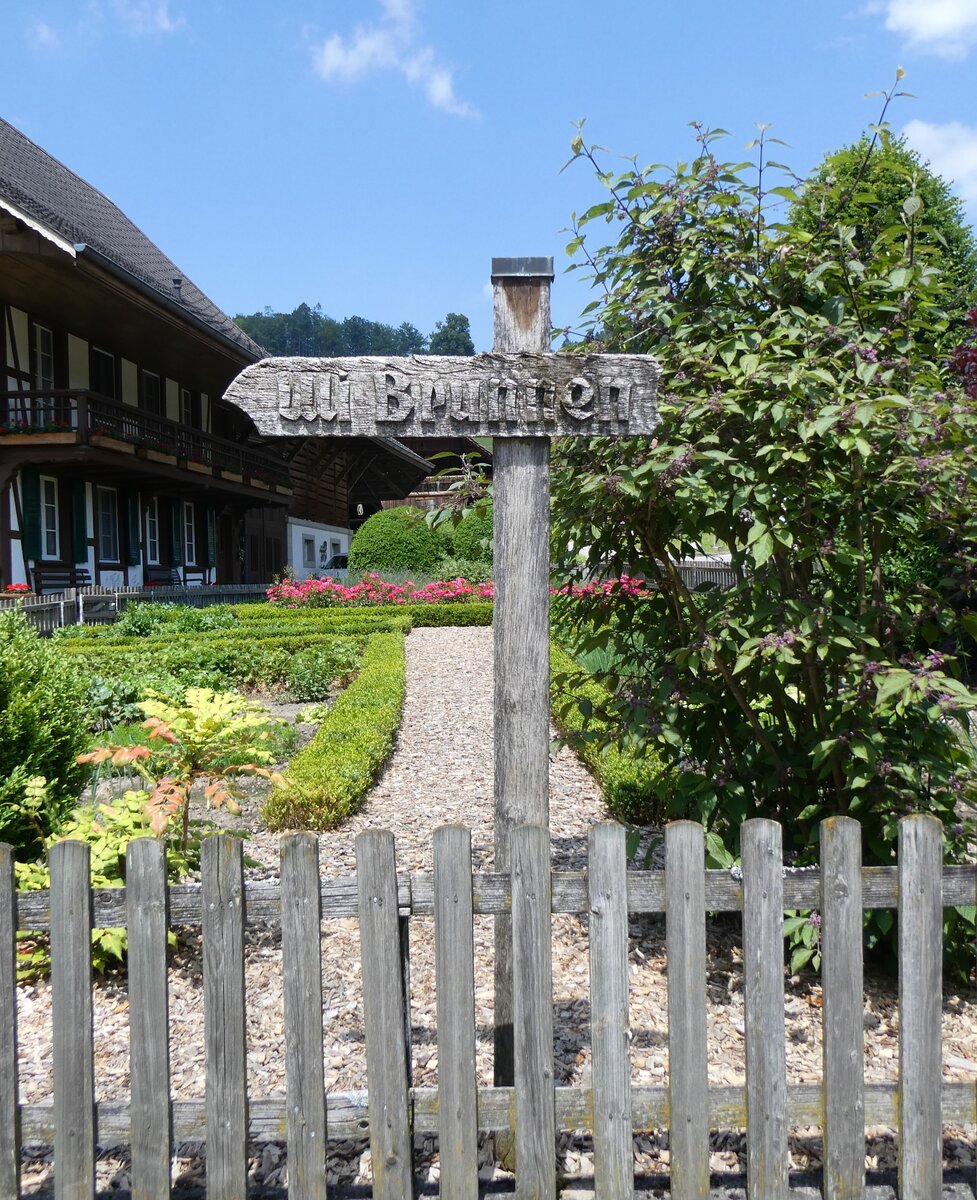 (264'024) - Wegweiser zum Uli Brunnen am 25. Juni 2024 in L�tzelfl�h