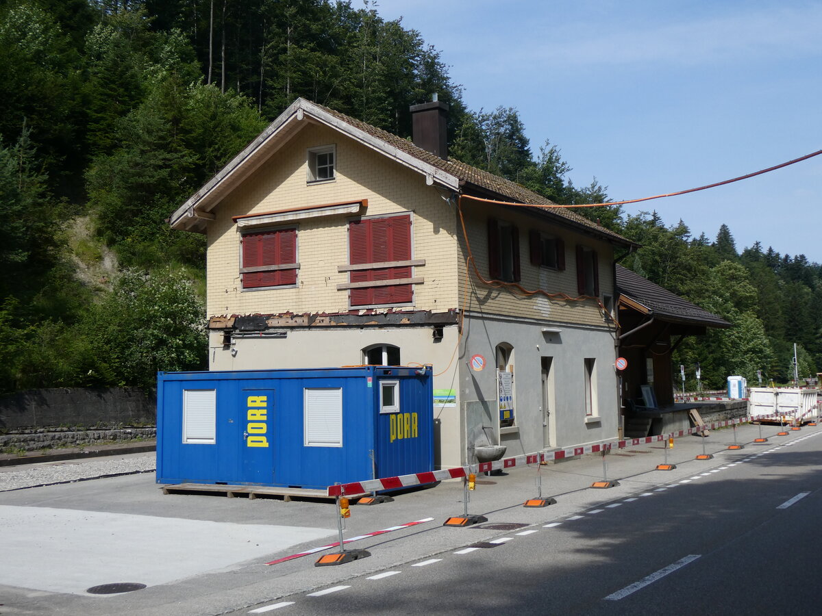 (265'272) - Bahnhof G�nsbrunnen am 30. Juli 2024