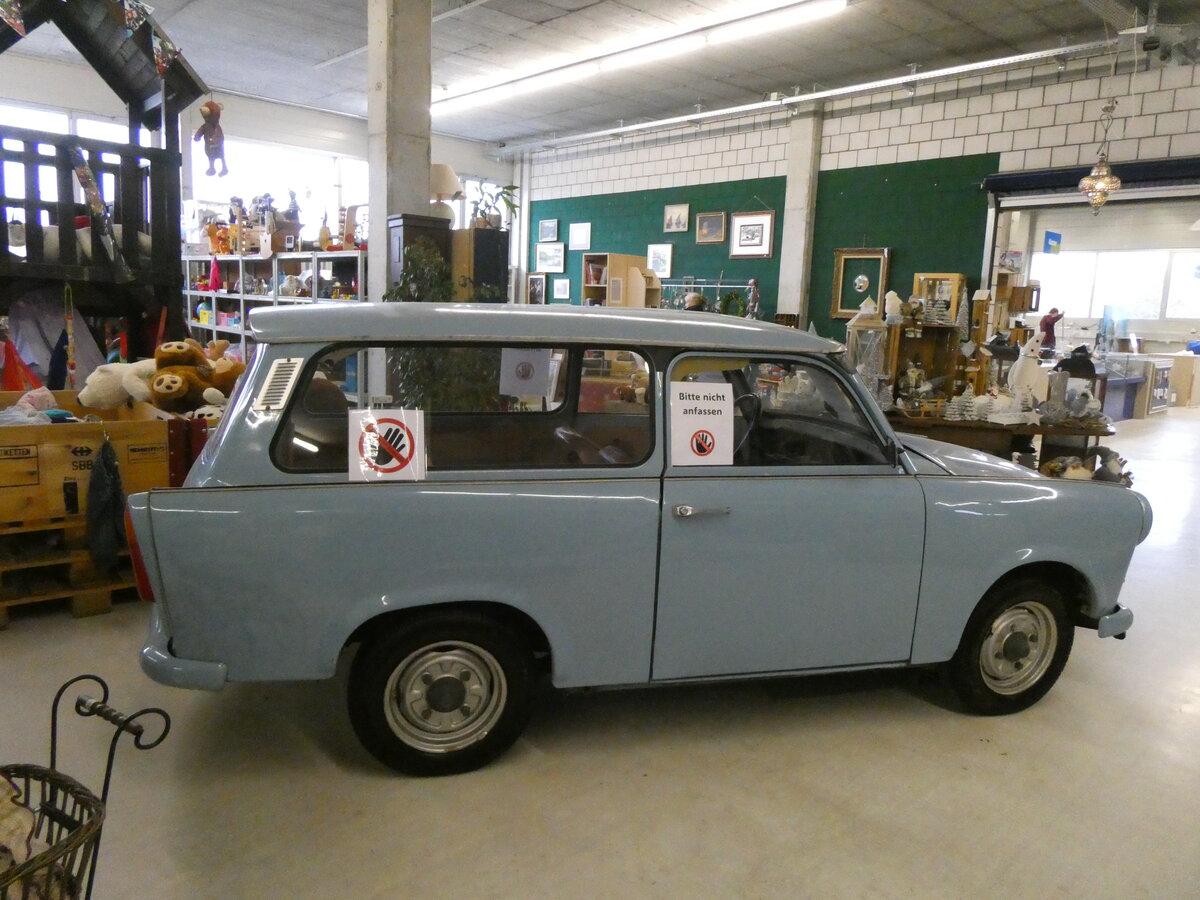 (268'847) - Trabant am 31. Oktober 2024 in Derendingen, Blaukreuz Brocki