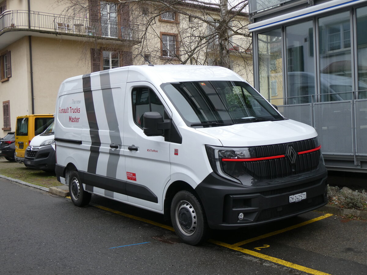 (271'507) - Renault - ZH 242'571 - am 31. Januar 2025 in Thun