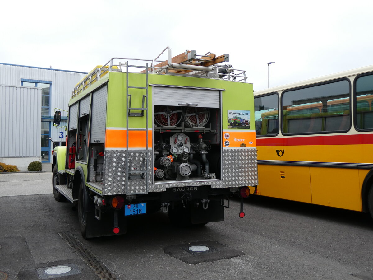 (272'996) - Feuerwehr, Affoltern a.A. - ZH 1518 - Saurer am 15. M�rz 2025 in Derendingen, Enter