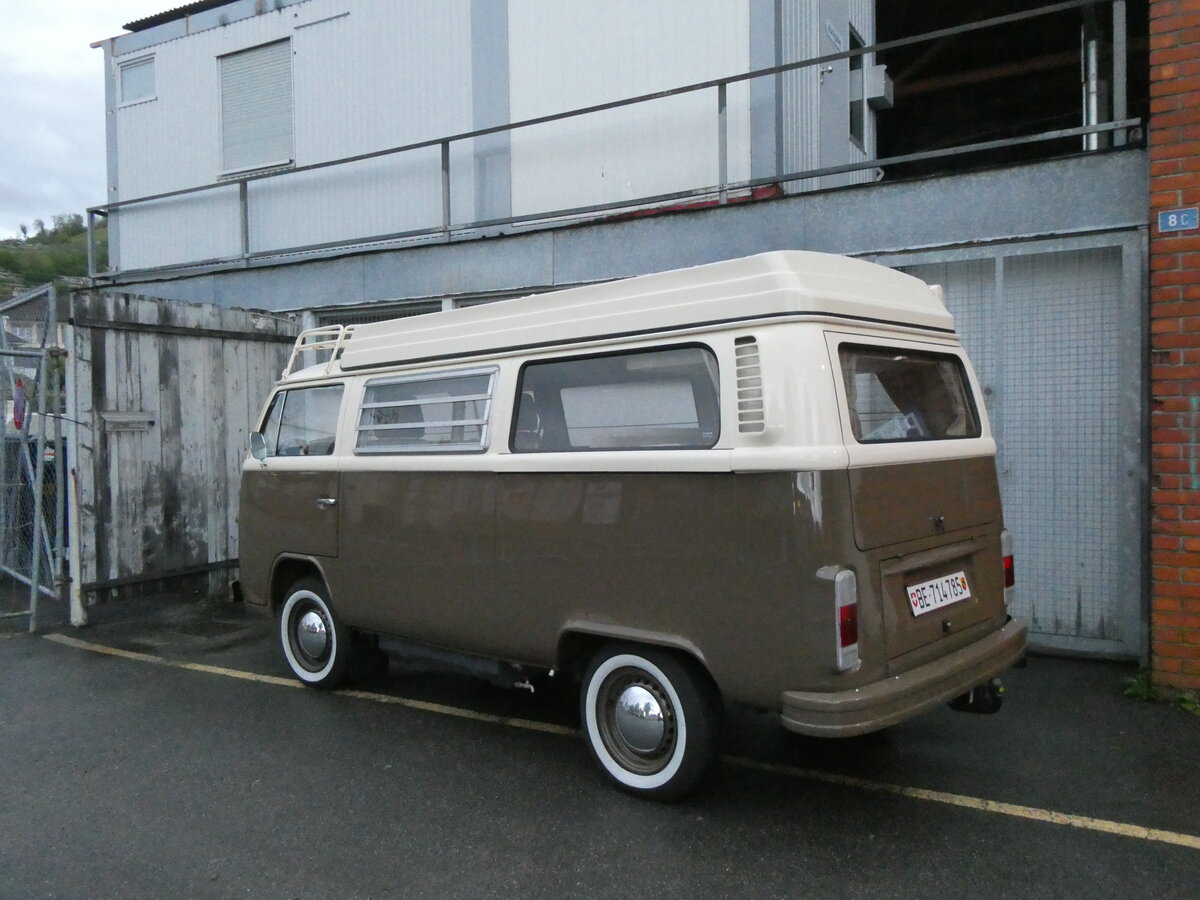 (274'149) - VW-Bus - BE 714'785 - am 23. April 2025 in Thun, Grabengut