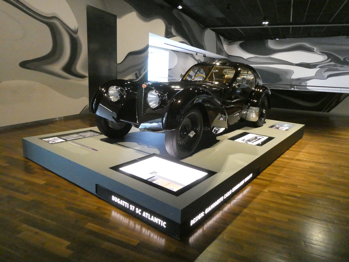 (274'882) - Bugatti am 7. Mai 2025 in Wolfsburg, Autostadt