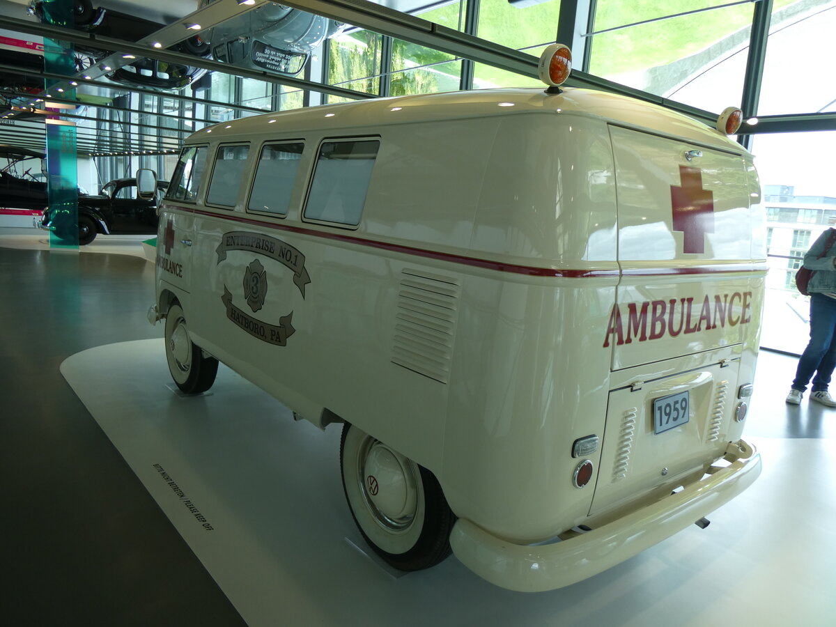(274'895) - VW-Bus - Jahrgang 1959 - am 7. Mai 2025 in Wolfsburg, Autostadt