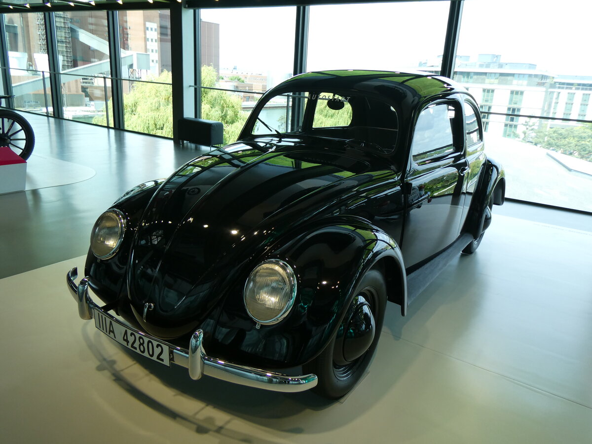 (274'897) - VW-K�fer - IIIA 42'802 - am 7. Mai 2025 in Wolfsburg, Autostadt