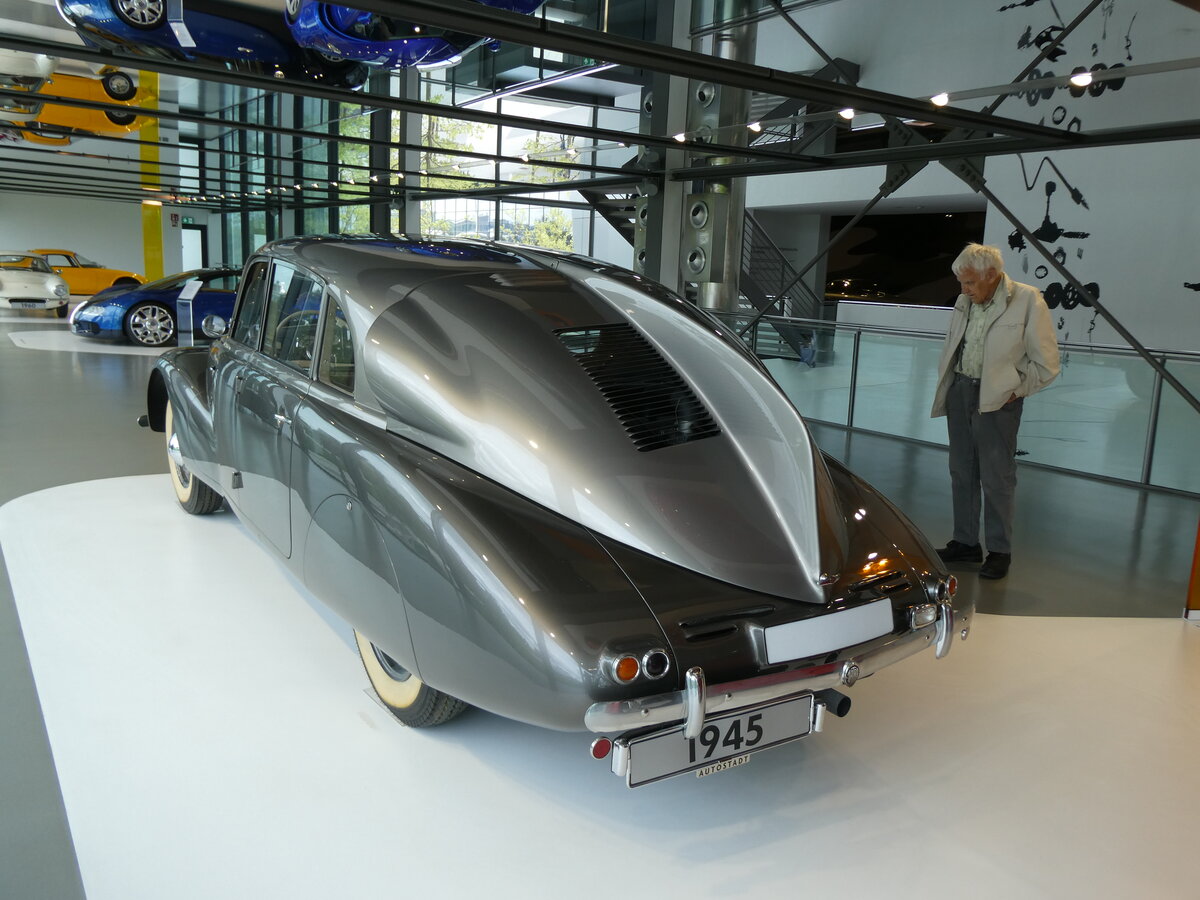 (274'954) - Tatra - Jahrgang 1945 - am 7. Mai 2025 in Wolfsburg, Autostadt