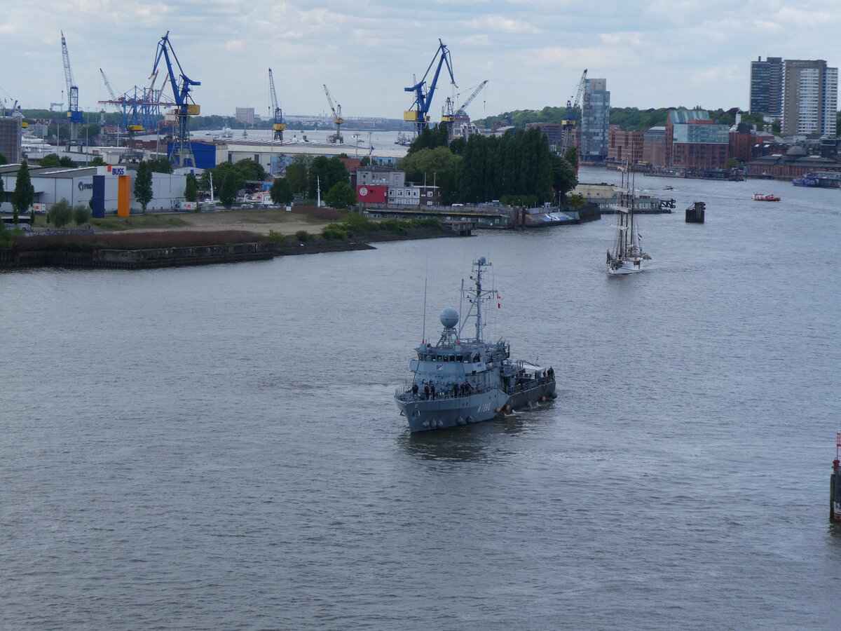 (275'063) - Schiff auf der Elbe am 8. Mai 2025 in Hamburg