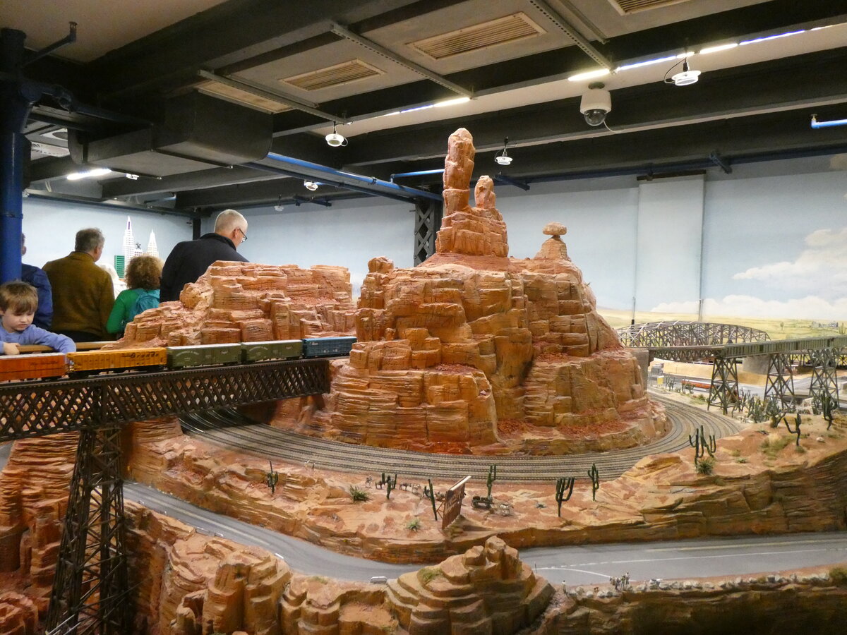 (275'100) - Im Miniatur-Wunderland am 8. Mai 2025 in Hamburg