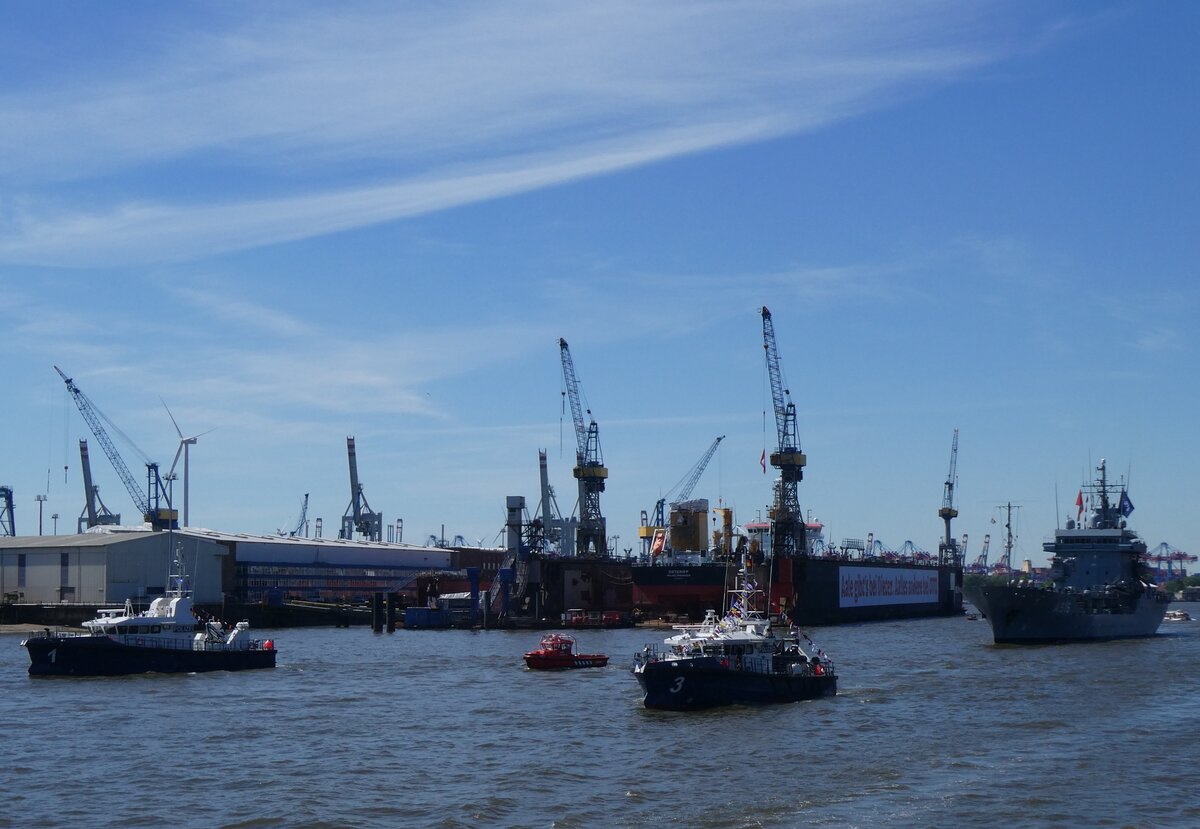 (275'302) - 836. Hafengeburtstag mit Schiffsparade am 9. Mai 2025 auf der Elbe in Hamburg