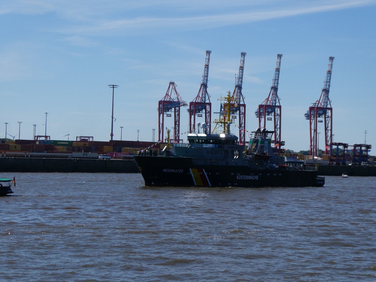 (275'316) - 836. Hafengeburtstag mit Schiffsparade am 9. Mai 2025 auf der Elbe in Hamburg