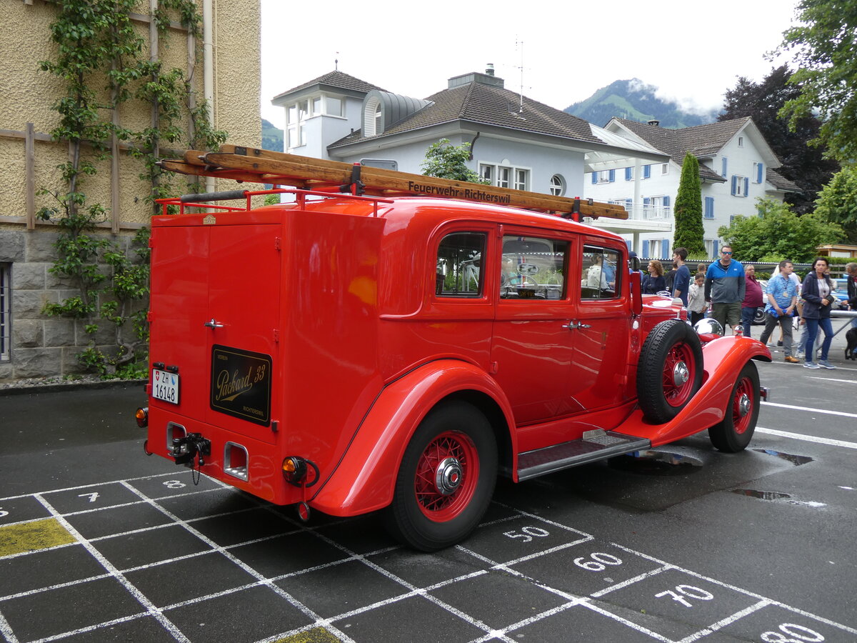 (276'424) - Feuerwehr, Richterswil - ZH 16'148 - Packard am 7. Juni 2025 in Sarnen, OiO