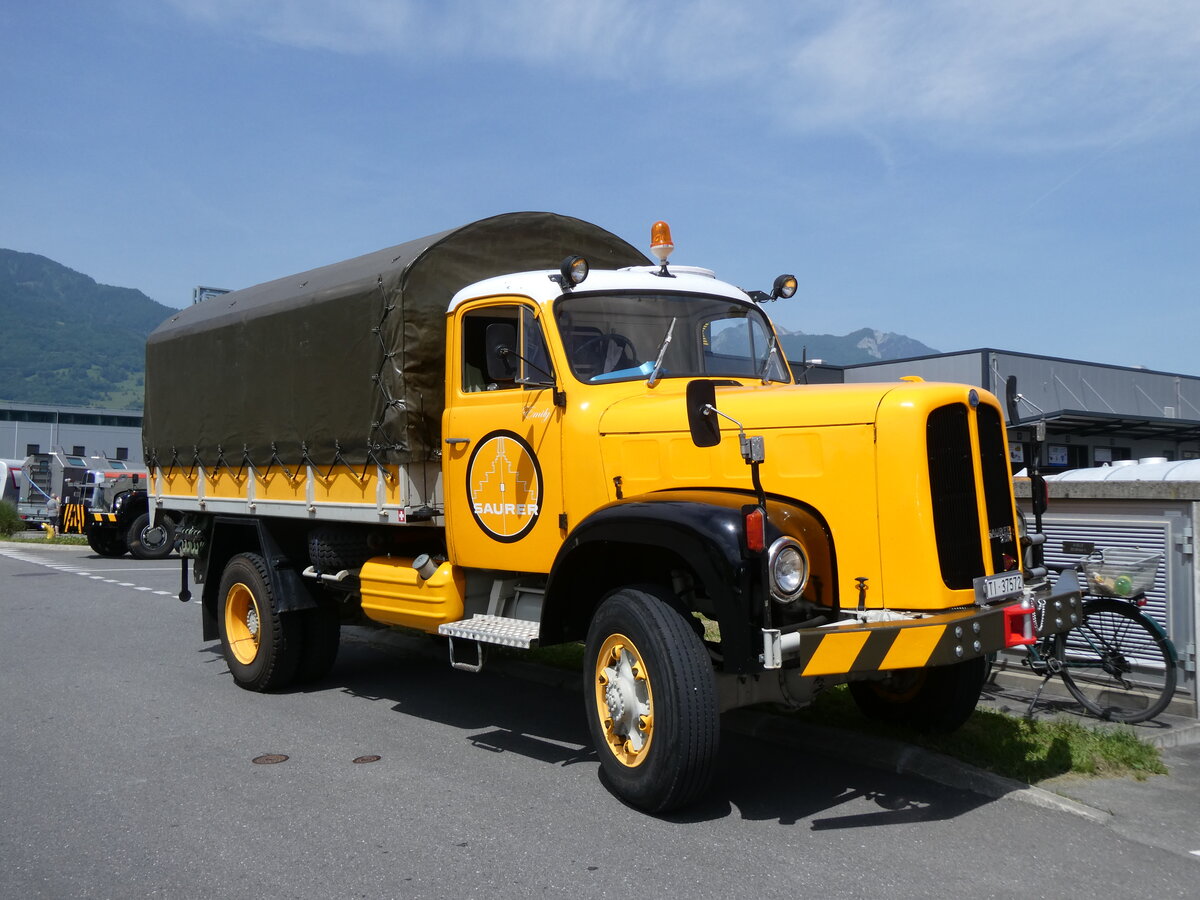 (276'695) - Saurer - TI 37'572 - am 14. Juni 2025 in Aigle, Kolly SA