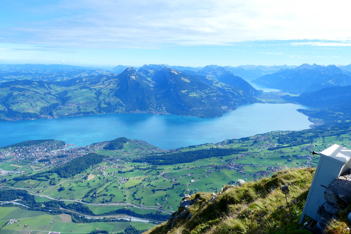 (279'808) - Der Thunersee am 31. August 2025 vom Niesen aus