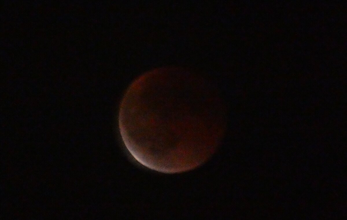 (280'041) - Mondfinsternis am 7. September 2025 in Thun-Lerchenfeld