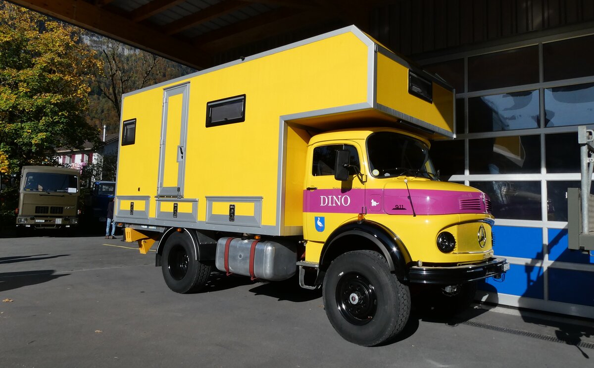 (281'623) - Dino - SH 71'302 - Mercedes am 18. Oktober 2025 in N�fels, FBW-Museum