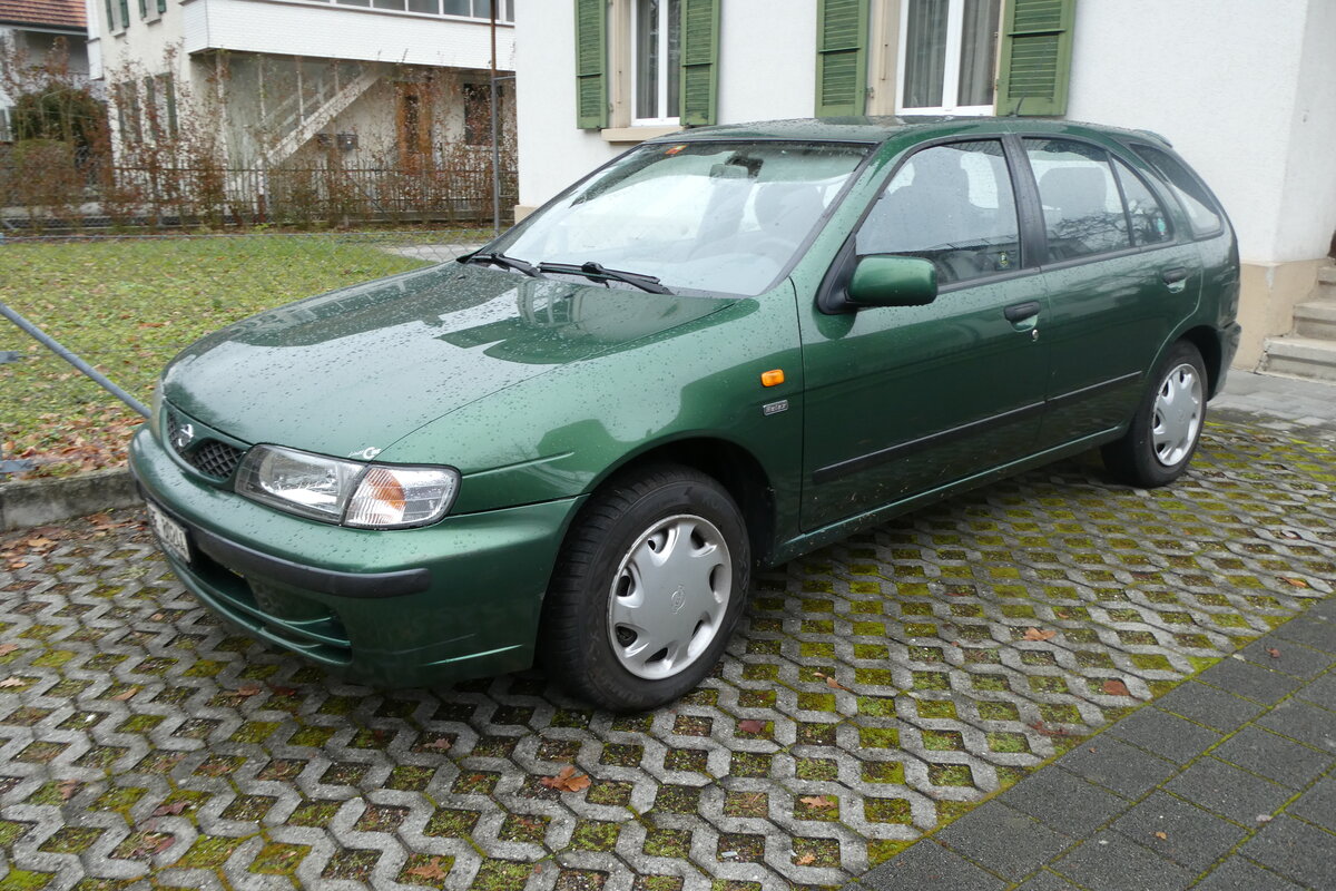 (282'683) - Nissan - BE 80'244 - am 1. Dezember 2025 in Thun-Lerchenfeld