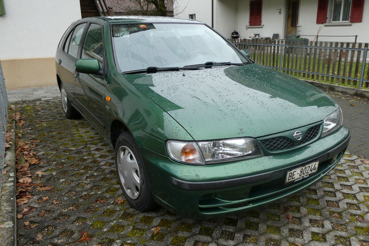 (282'684) - Nissan - BE 80'244 - am 1. Dezember 2025 in Thun-Lerchenfeld