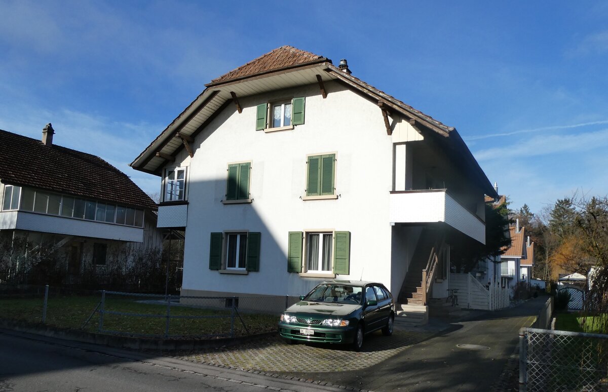 (282'696) - Nissan - BE 80'244 - am 2. Dezember 2025 in Thun-Lerchenfeld