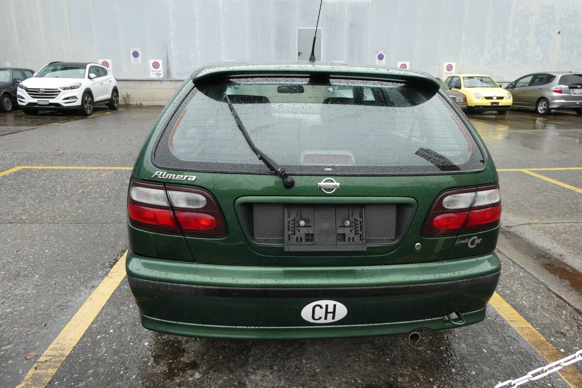 (282'910) - Nissan am 7. Dezember 2025 in Thun, Rosenau