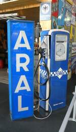 (275'532) - Alte Aral-Tankstelle am 12.