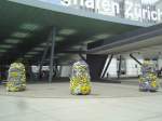(144'397) - Blumens�ulen beim Flughafen Z�rich am 20.