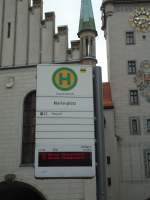 (128'600) - Bus-Haltestelle - M�nchen, Marienplatz - am 11.