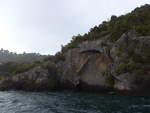(191'262) - Der Maori-Felsen im Lake Taupo am 24.