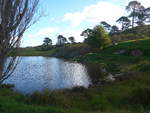 (190'987) - Hobbiton-Landschaft mit See am 22.