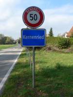(166'220) - Ortstafel von Kernenried am 12.