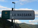 (185'444) - Ortstafel von La Massana am 27.