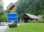 (251'387) - Ortstafel Kemmeriboden und gedeckte Holzbr�cke am 11.