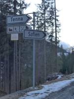 (167'635) - Wegweiser nach Tenna und Safien am 5.