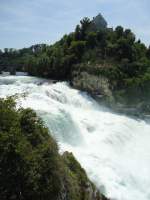 (133'784) - Der Rheinfall hautnah und Schloss Laufen am 23.