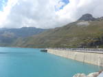 (220'519) - Der Stausee Lac de Moiry mit Staumauer am 6. September 2020 in Moiry
