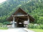 (251'386) - Gedeckte Holzbr�cke von 2008 am 11.