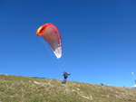 (185'854) - Gleitschirmflieger beim Start am 15.