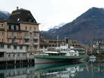 (244'874) - Dampfschiff L�tschberg am 8. Januar 2023 an der Schiffl�ndte Interlaken Ost