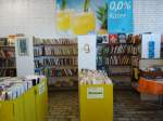 (128'007) - Die B�cherabteilung im BrockiShop am 20.