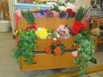 (133'756) - Kommode mit Blumen gef�llt im BrockiShop am 21.