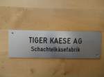(136'246) - Schild  TIGER KAESE AG Schachtelk�sefabrik  im BrockiShop am 28.