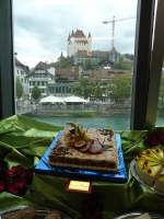 (144'506) - Ananastorte mit Blick auf das Schloss Thun am 21.