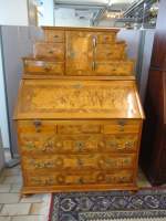 (148'124) - Barocksekret�r von 1750 im BrockiShop am 22.